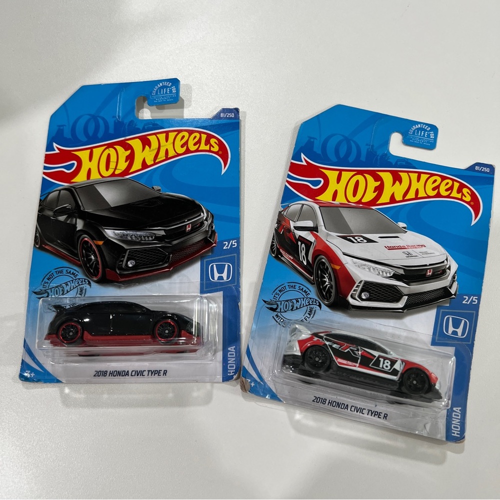 Bundle of two 2018 Honda civic type R hot wheels